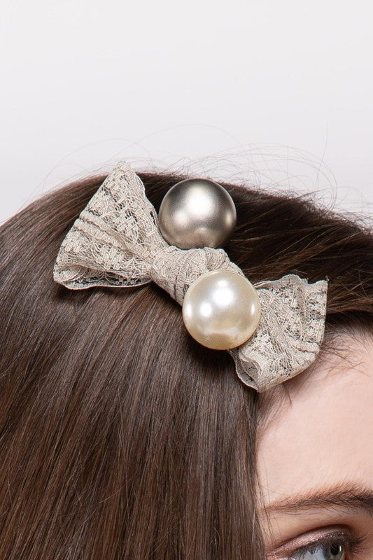 The Pearl Hair Clip