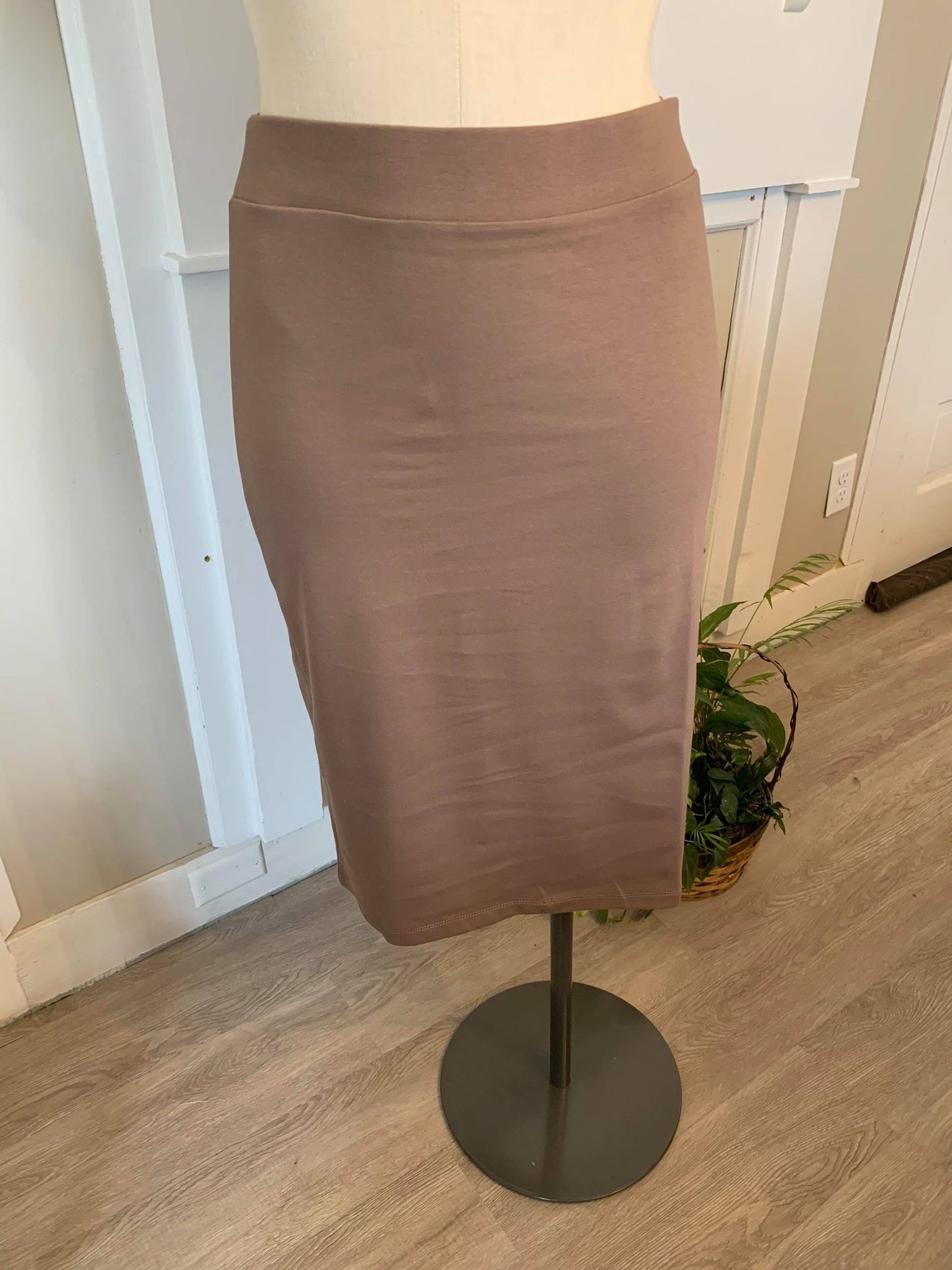 The Basic Pencil Layering Skirt - Mocha