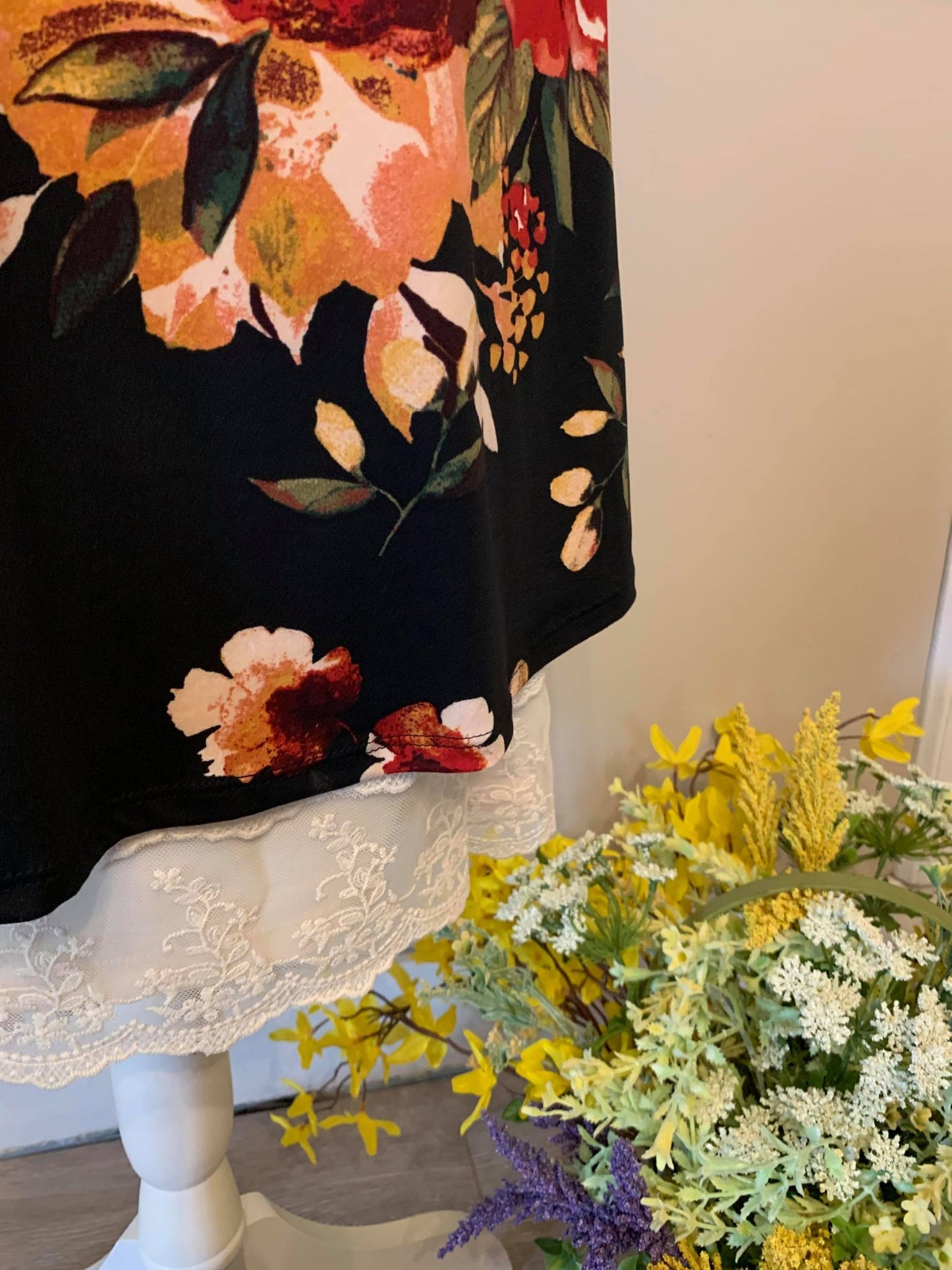 Ivy Slip Extender-Plus (Black, Natural & Ivory)