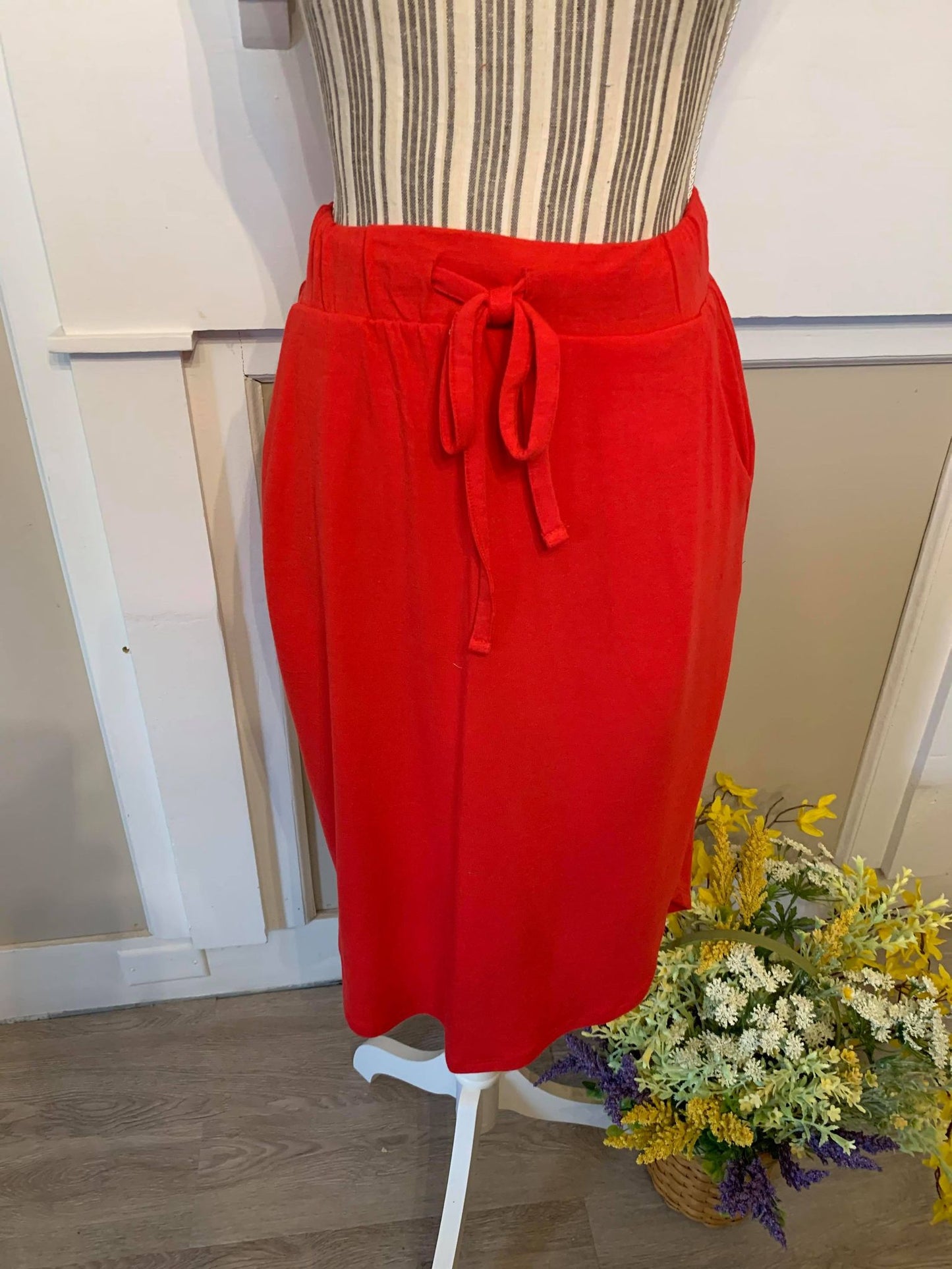 The Weekender Skirt (Multiple Colors)