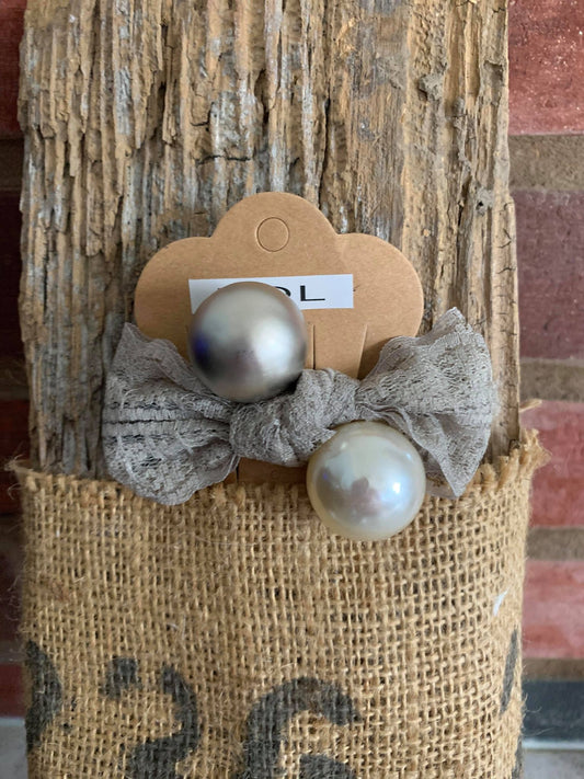 The Pearl Hair Clip