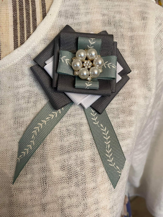 Ribbon Brooch (Sage & Gray)